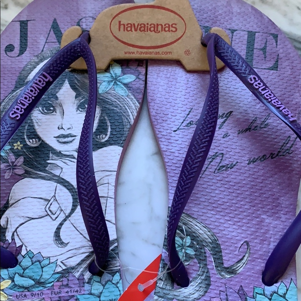 Havaianas Purple Floral Graphic Flip Flops